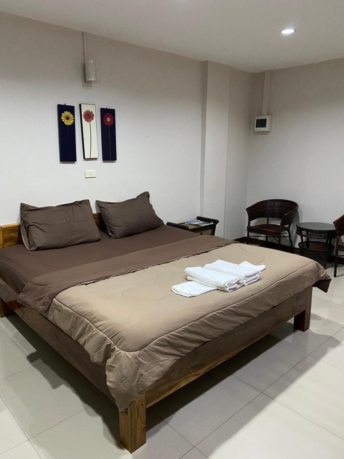 Klang Muang River Home 펫차분 외부 사진