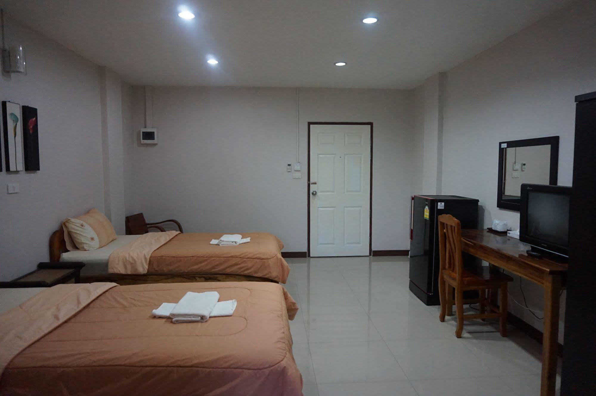 Klang Muang River Home 펫차분 외부 사진