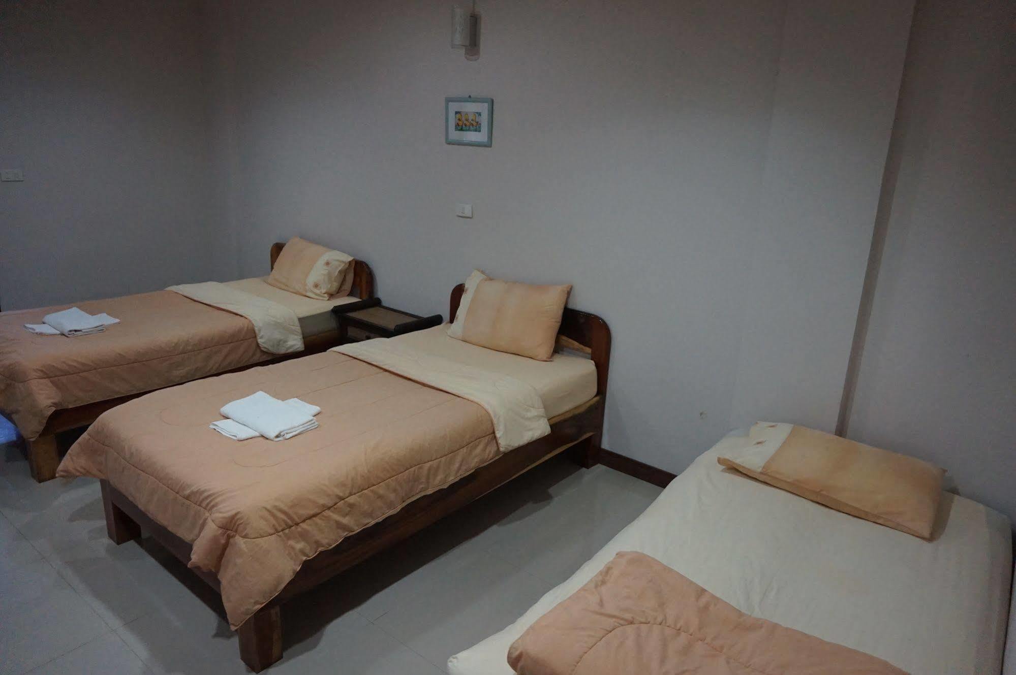 Klang Muang River Home 펫차분 외부 사진